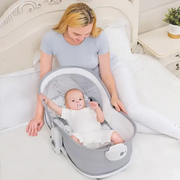 Mastela 6 in 1 Deluxe Multi Function Bassinet - Image 2